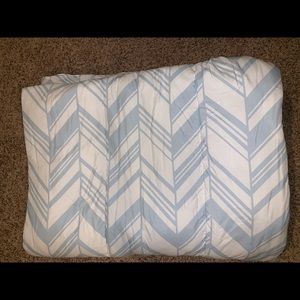 Twin XL comforter set